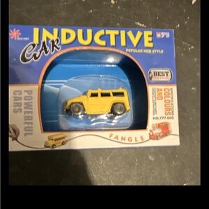 FANG Yellow Inductive Car Toy